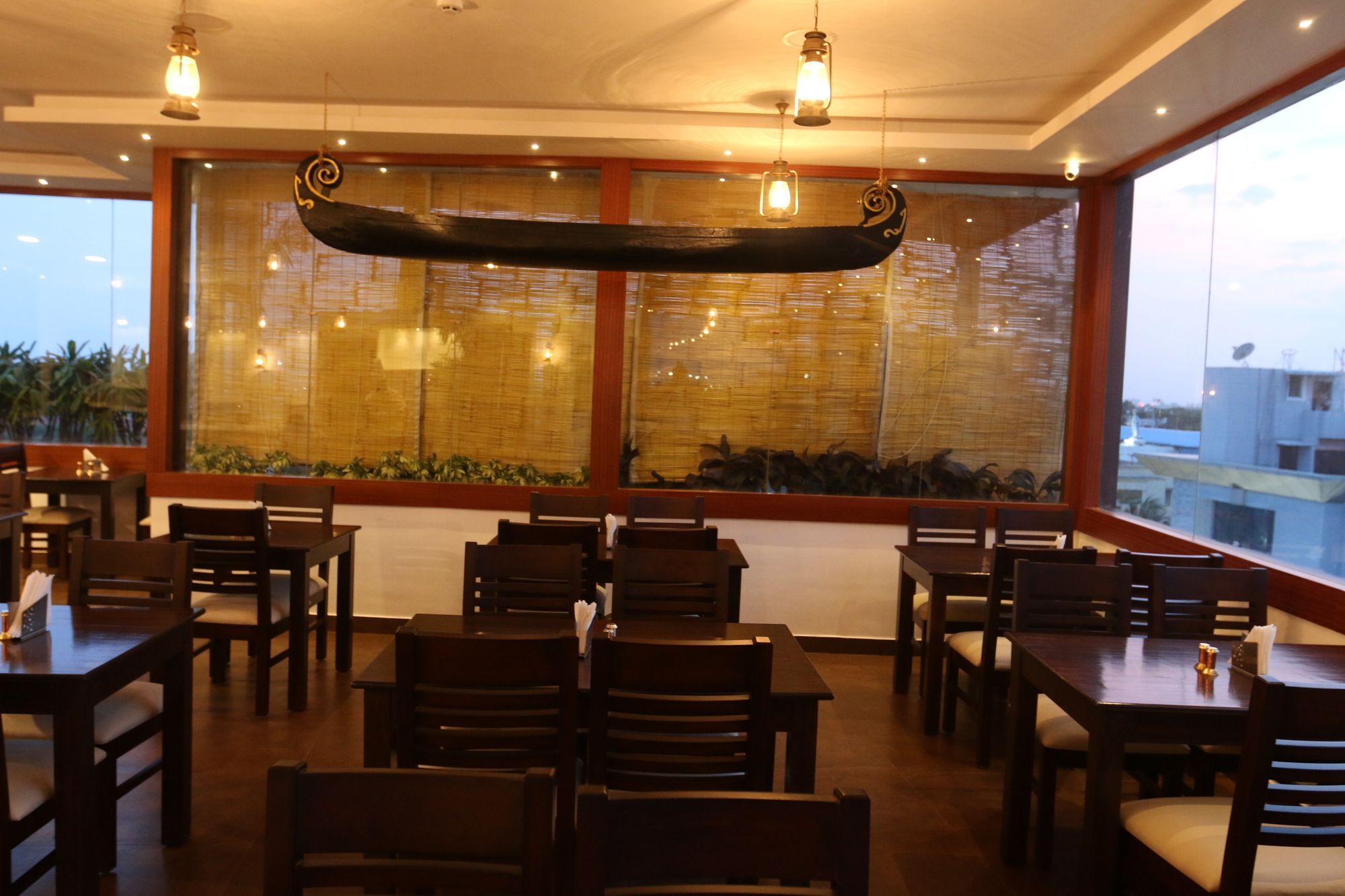 Hotel Grace Residency 3*